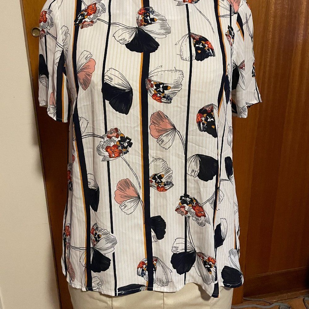 🌸Artsy Flower stripe Top Daniel Rainn for spring, navy, pink, white - Picture 2 of 6